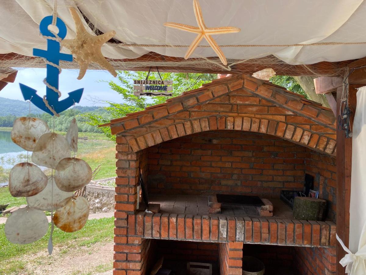 Jezero Snijeznica - Vikendica Villa Luaran gambar