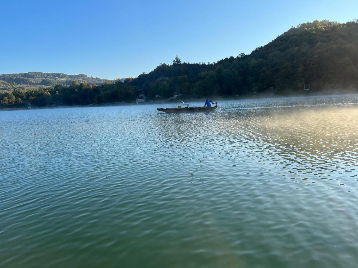 Jezero Snijeznica - Vikendica Villa Luaran gambar